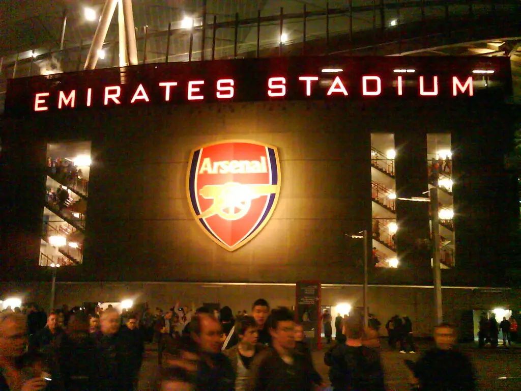 Arsenal seal first signing of the summer as Hincapie move made permanent