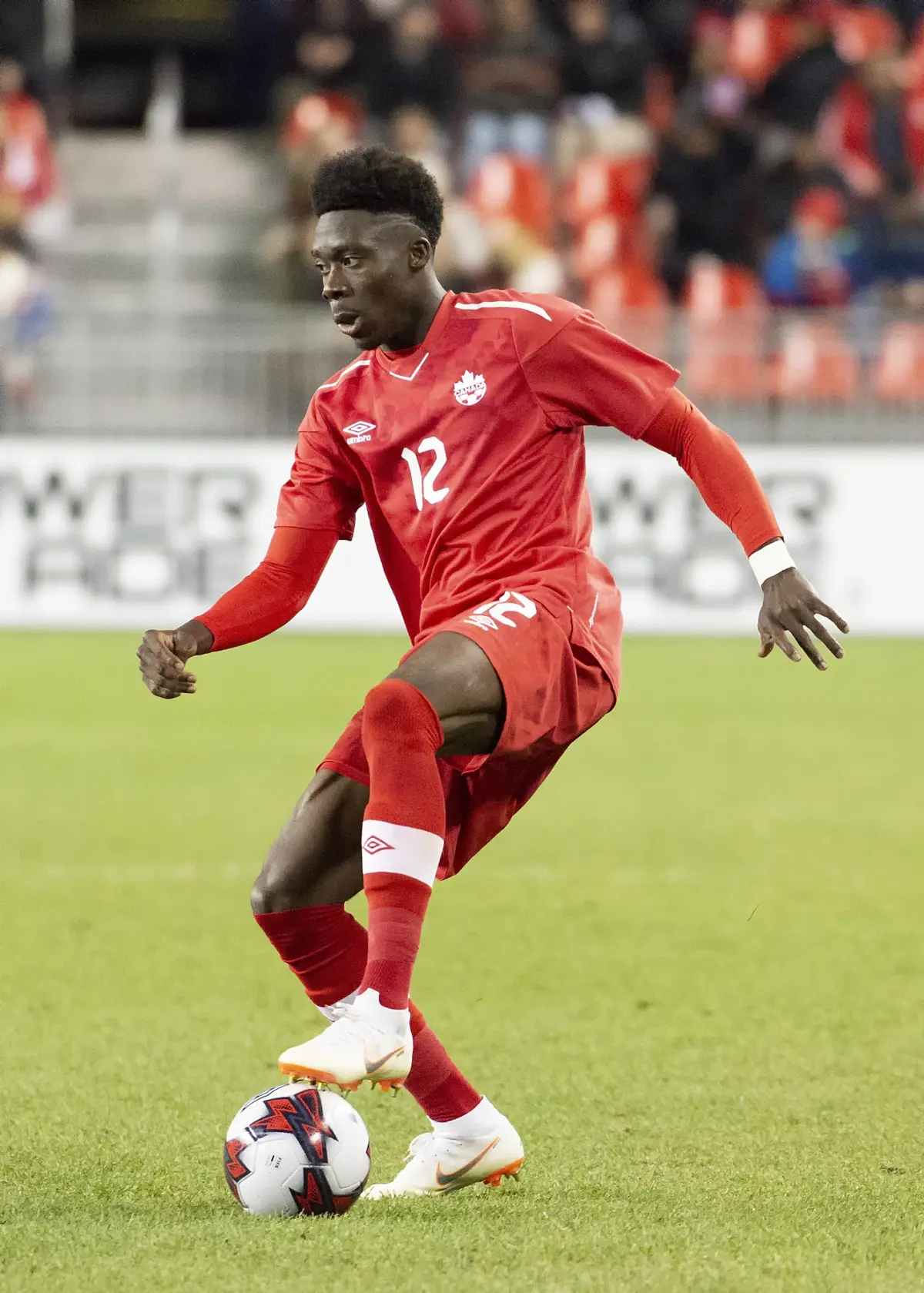 Eustaquio's stoppage-time winner sends Canada into the last 16 for the first time