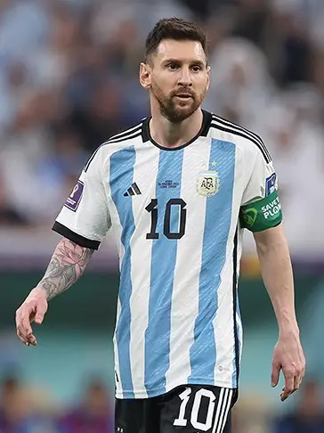 Messi rolls back the years with a hat-trick as Argentina crush Algeria